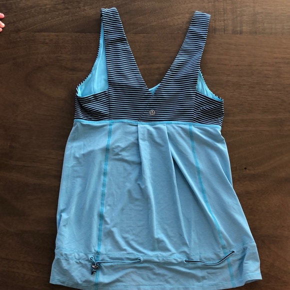 Lululemon Blue Yoga Top Size 4 - Picture 2 of 2